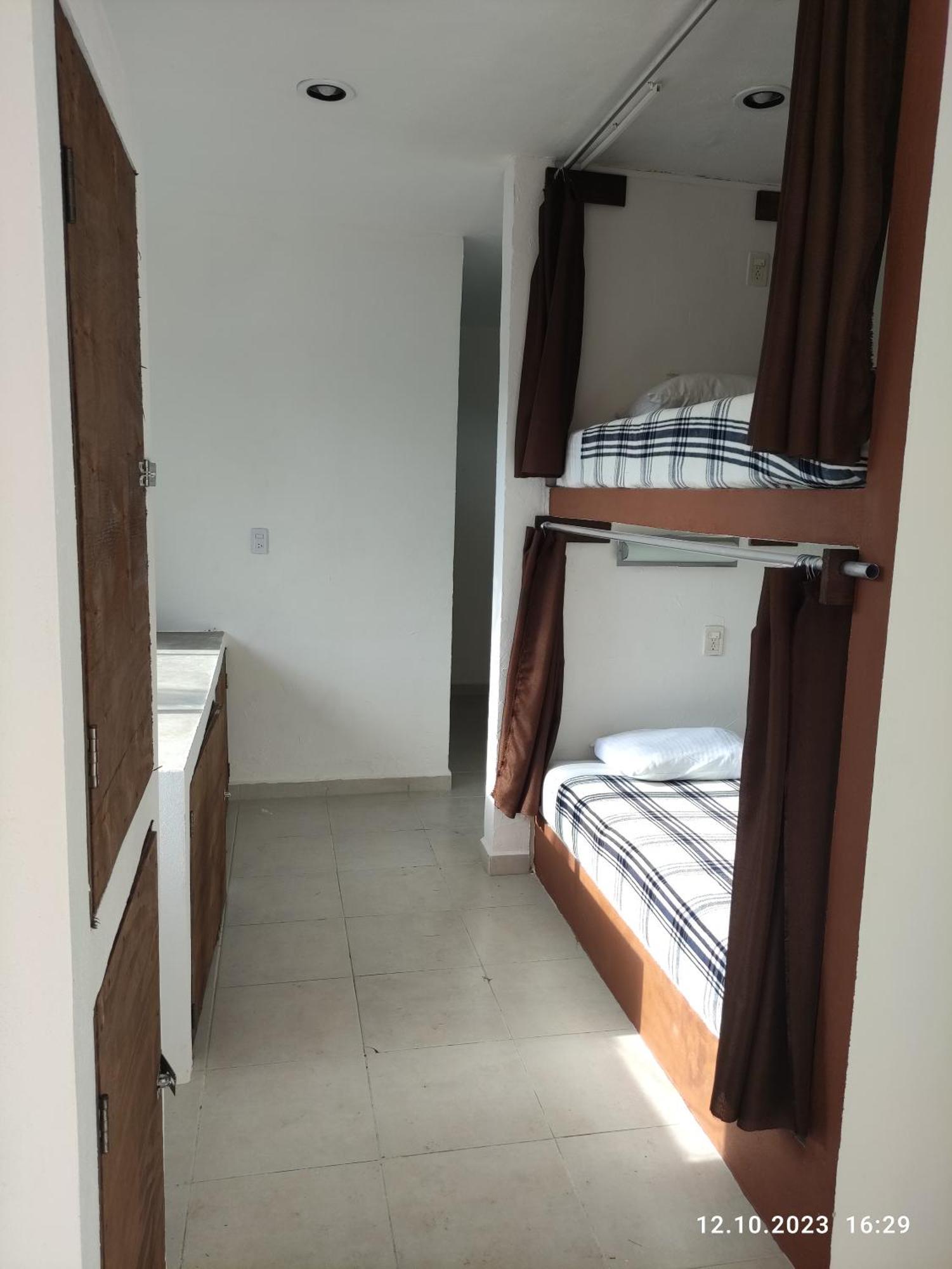 The All Inclusive Hostel - Food, Drinks And Transportation To The Beach And Cenotes 图卢姆 客房 照片