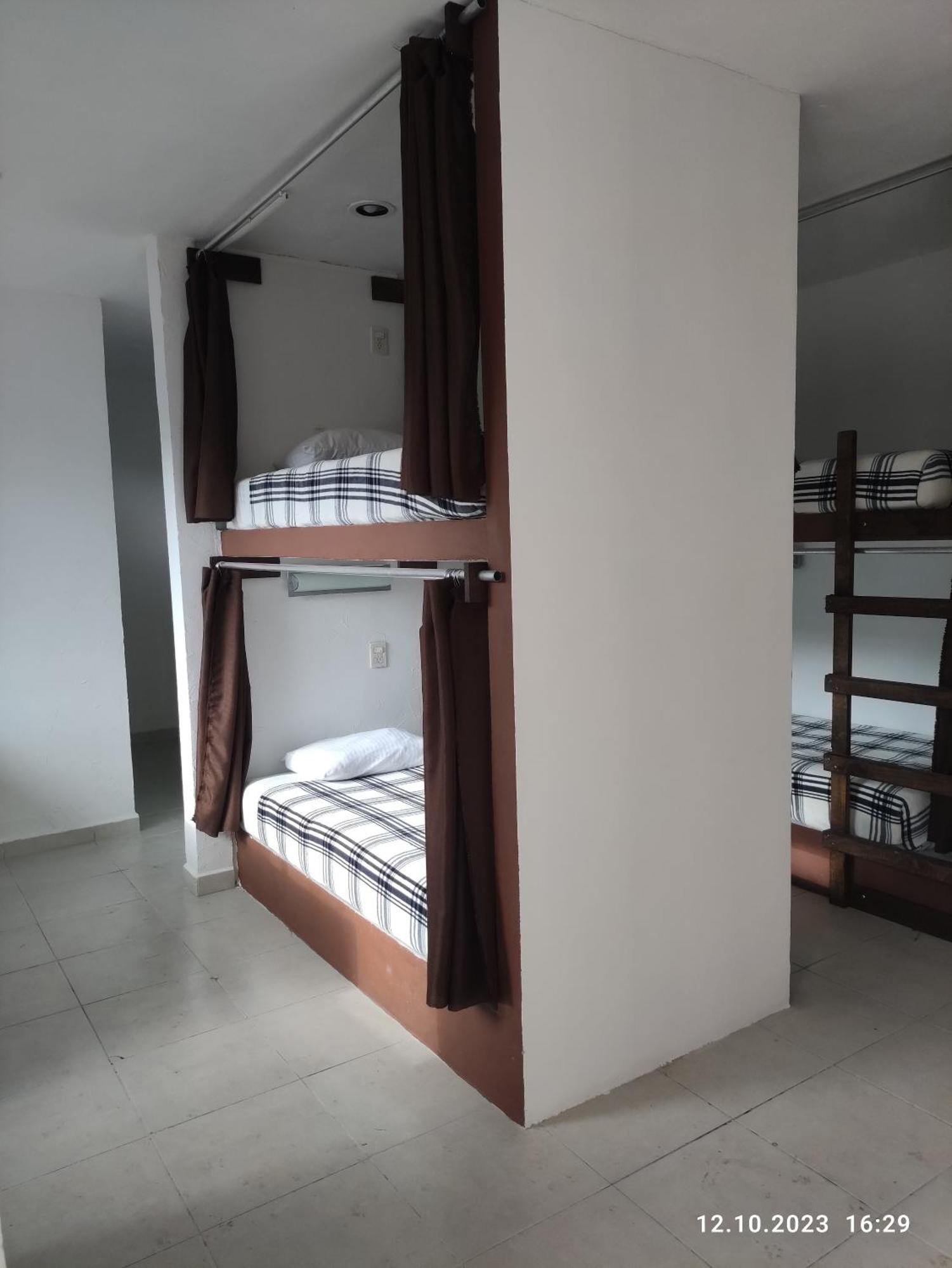 The All Inclusive Hostel - Food, Drinks And Transportation To The Beach And Cenotes 图卢姆 外观 照片
