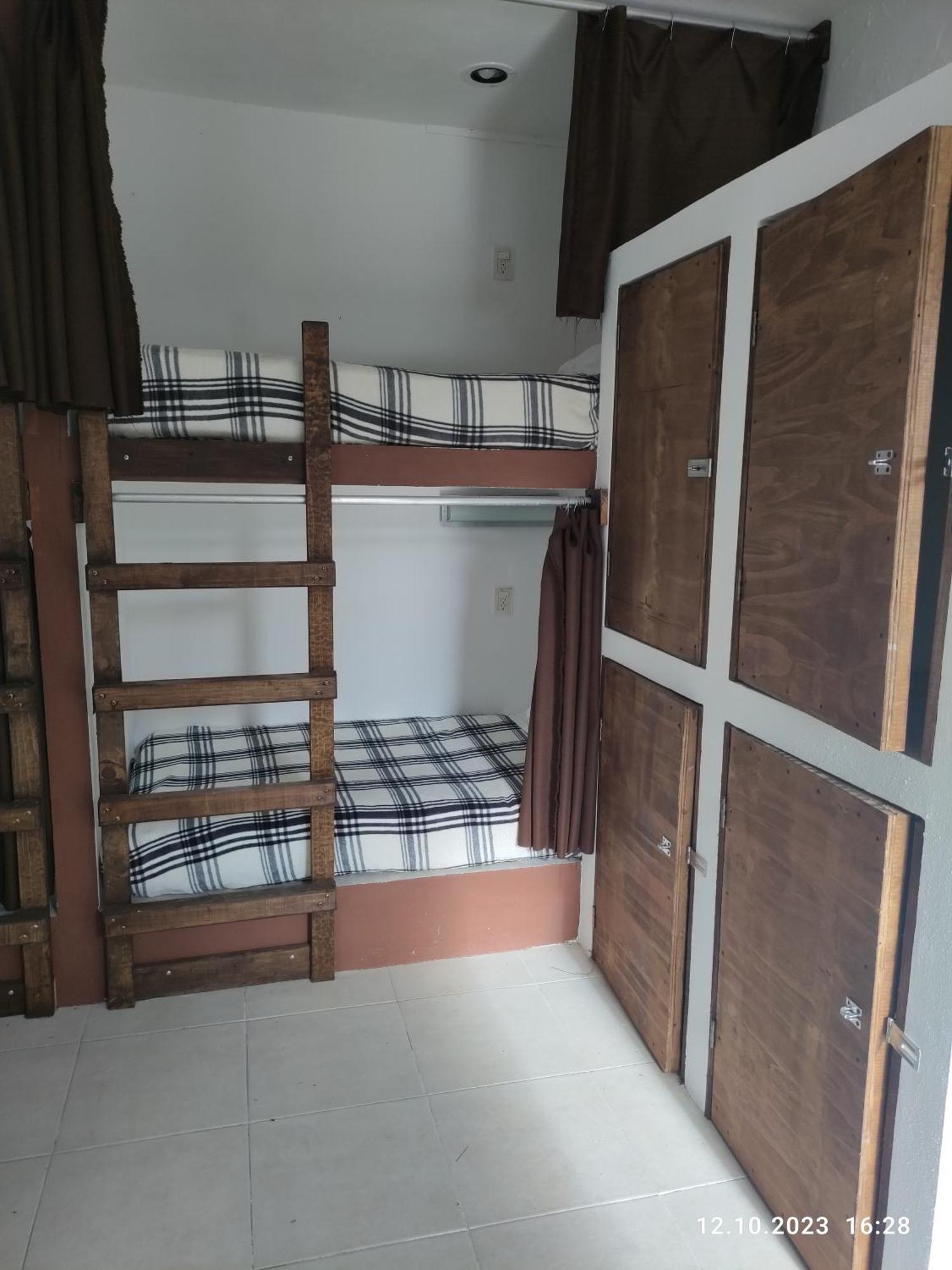 The All Inclusive Hostel - Food, Drinks And Transportation To The Beach And Cenotes 图卢姆 客房 照片
