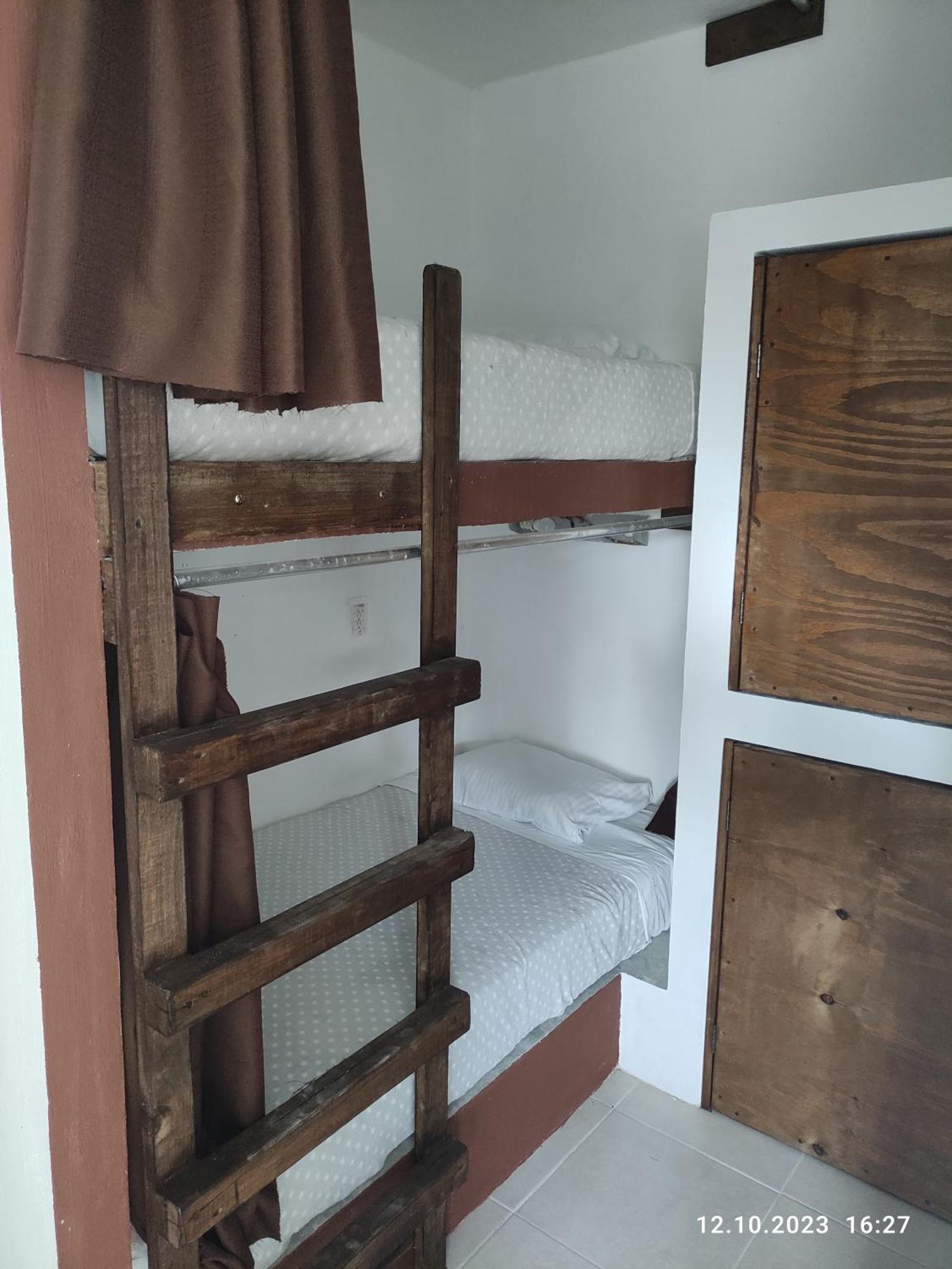 The All Inclusive Hostel - Food, Drinks And Transportation To The Beach And Cenotes 图卢姆 客房 照片